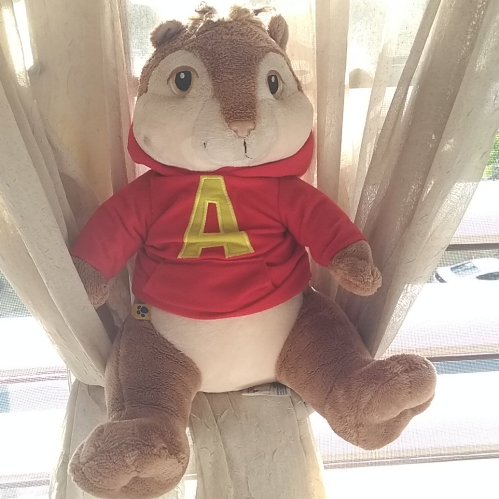 Great Xmas gift 🎁 Alvin 🐿️ BAB
